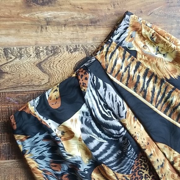 VTG Silk skirt - Picture 2 of 5